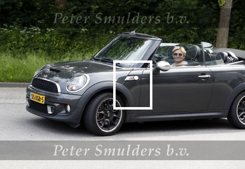 Amsterdam 1 juni 2018
Caroline Tensen in haar mini cooper cabrio.