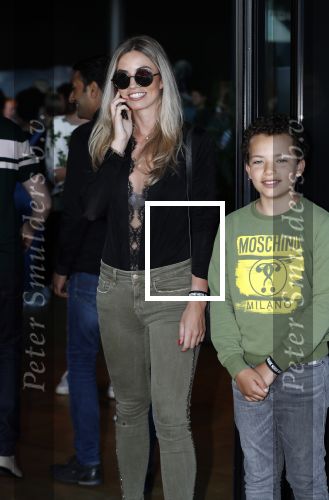 Amsterdam 5 juni 2018
Christie Bokma met haar zoon bij de premiere van Jurassic World.