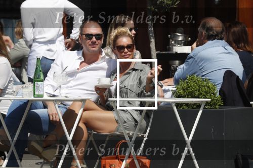 Amsterdam 20 mei 2018
Connie Witteman met verloofde Eugene v Dun op terras.