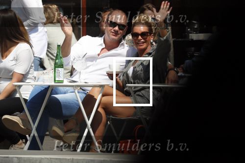 Amsterdam 20 mei 2018
Connie Witteman met verloofde Eugene v Dun op terras.