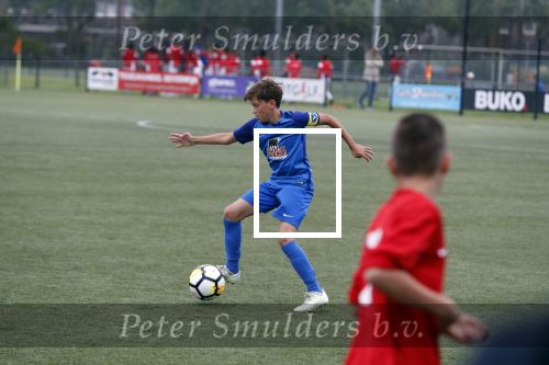 Beverwijk 2 juni 2018
Voetbaltournooi Rafael v d Vaart bij zijn oude club de Kennemers.
Zijn zoon Damian doet mee met zijn duitse Club Victoria. ( sponsor Meis interpreis)
Estavan Polman kwam met hun dochter Jesslynn . Ook Rafael zijn vader Ramone en moeder Lolita waren aanwezig.
