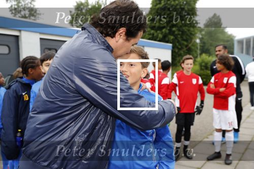 Beverwijk 2 juni 2018
Voetbaltournooi Rafael v d Vaart bij zijn oude club de Kennemers.
Zijn zoon Damian doet mee met zijn duitse Club Victoria. ( sponsor Meis interpreis)
Estavan Polman kwam met hun dochter Jesslynn . Ook Rafael zijn vader Ramone en moeder Lolita waren aanwezig.