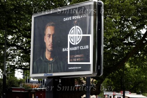 Amsterdam 24 mei 2018
Dave Roelvink op zijn Piaggio MP3 motor voor zijn Bad Habbit Club Abri op de stadhouderskade.