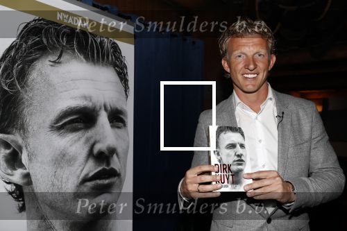Katwijk 14 mei 2018
Boekpresentatie Dirk Kuyt in aanwezigheid van zijn kinderen en vrouw Gertrude.