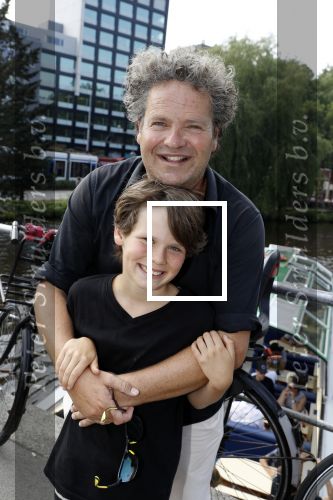 Amsterdam 7 juni 2018
Talkies terras award bij sushisamba in Amsterdam. Dirk Zeelenberg met zoon