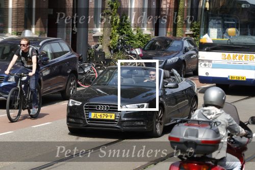 Amsterdam 29 mei 2018
Dirk Zeelenberg met kinderen in audi A5 cabrio.
