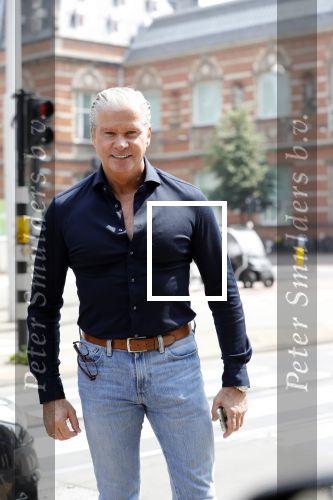 Amsterdam 25 mei 2018
Dries Roelvink op straat in Amsterdam zuid