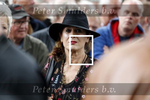 Hummelo 10 mei 2018
Onthulling standbeeld rockgroep Normaal met de bandleden Bennie Jolink, Ferdi Joly, Willem Terhorst en de partner van het overleden lid Jan Manschot