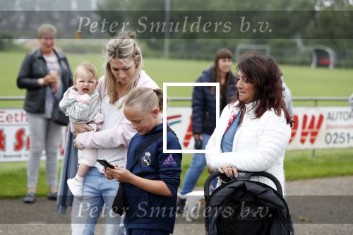 Beverwijk, 2 Juni 2018
Jaarlijks terugkerend voetbaltoernooi Rafael v d Vaart.
Estavana Polma en Jesslynn v d Vaart