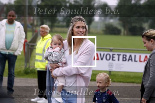 Beverwijk, 2 Juni 2018
Jaarlijks terugkerend voetbaltoernooi Rafael v d Vaart.
Estavana Polma en Jesslynn v d Vaart