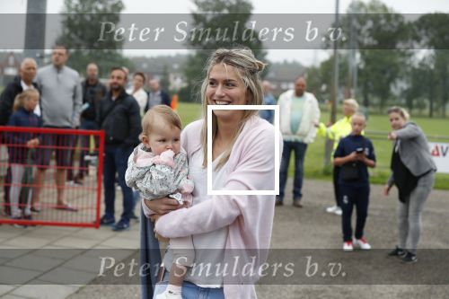 Beverwijk, 2 Juni 2018
Jaarlijks terugkerend voetbaltoernooi Rafael v d Vaart.
Estavana Polma en Jesslynn v d Vaart