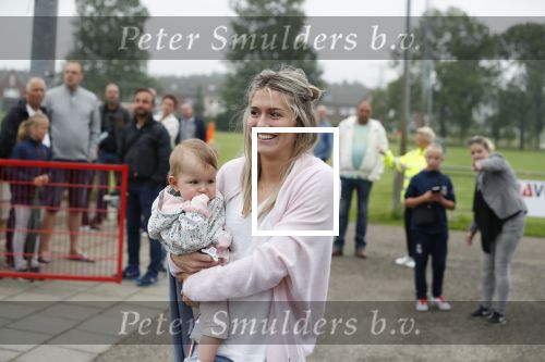 Beverwijk 2 juni 2018
Voetbaltournooi Rafael v d Vaart bij zijn oude club de Kennemers.
Zijn zoon Damian doet mee met zijn duitse Club Victoria. ( sponsor Meis interpreis)
Estavan Polman kwam met hun dochter Jesslynn . Ook Rafael zijn vader Ramone en moeder Lolita waren aanwezig.