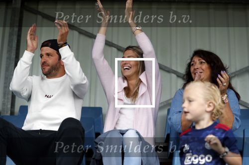 Beverwijk 2 juni 2018
Voetbaltournooi Rafael v d Vaart bij zijn oude club de Kennemers.
Zijn zoon Damian doet mee met zijn duitse Club Victoria. ( sponsor Meis interpreis)
Estavan Polman kwam met hun dochter Jesslynn . Ook Rafael zijn vader Ramone en moeder Lolita waren aanwezig.