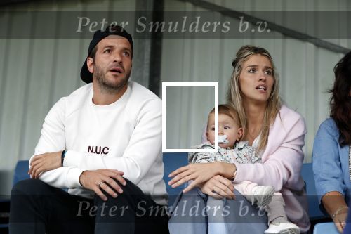Beverwijk 2 juni 2018
Voetbaltournooi Rafael v d Vaart bij zijn oude club de Kennemers.
Zijn zoon Damian doet mee met zijn duitse Club Victoria. ( sponsor Meis interpreis)
Estavan Polman kwam met hun dochter Jesslynn . Ook Rafael zijn vader Ramone en moeder Lolita waren aanwezig.