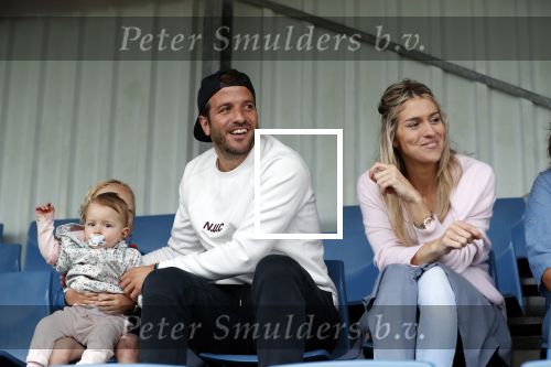 Beverwijk 2 juni 2018
Voetbaltournooi Rafael v d Vaart bij zijn oude club de Kennemers.
Zijn zoon Damian doet mee met zijn duitse Club Victoria. ( sponsor Meis interpreis)
Estavan Polman kwam met hun dochter Jesslynn . Ook Rafael zijn vader Ramone en moeder Lolita waren aanwezig.