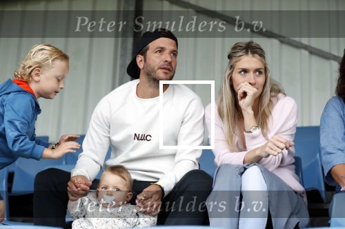 Beverwijk 2 juni 2018
Voetbaltournooi Rafael v d Vaart bij zijn oude club de Kennemers.
Zijn zoon Damian doet mee met zijn duitse Club Victoria. ( sponsor Meis interpreis)
Estavan Polman kwam met hun dochter Jesslynn . Ook Rafael zijn vader Ramone en moeder Lolita waren aanwezig.