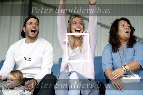 Beverwijk 2 juni 2018
Voetbaltournooi Rafael v d Vaart bij zijn oude club de Kennemers.
Zijn zoon Damian doet mee met zijn duitse Club Victoria. ( sponsor Meis interpreis)
Estavan Polman kwam met hun dochter Jesslynn . Ook Rafael zijn vader Ramone en moeder Lolita waren aanwezig.