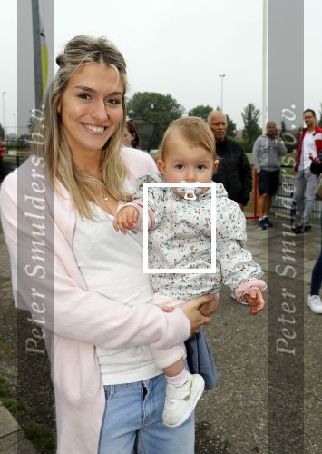 Beverwijk 2 juni 2018
Voetbaltournooi Rafael v d Vaart bij zijn oude club de Kennemers.
Zijn zoon Damian doet mee met zijn duitse Club Victoria. ( sponsor Meis interpreis)
Estavan Polman kwam met hun dochter Jesslynn . Ook Rafael zijn vader Ramone en moeder Lolita waren aanwezig.