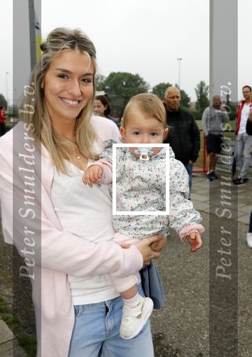 Beverwijk 2 juni 2018
Voetbaltournooi Rafael v d Vaart bij zijn oude club de Kennemers.
Zijn zoon Damian doet mee met zijn duitse Club Victoria. ( sponsor Meis interpreis)
Estavan Polman kwam met hun dochter Jesslynn . Ook Rafael zijn vader Ramone en moeder Lolita waren aanwezig.