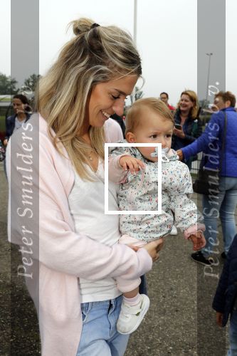 Beverwijk 2 juni 2018
Voetbaltournooi Rafael v d Vaart bij zijn oude club de Kennemers.
Zijn zoon Damian doet mee met zijn duitse Club Victoria. ( sponsor Meis interpreis)
Estavan Polman kwam met hun dochter Jesslynn . Ook Rafael zijn vader Ramone en moeder Lolita waren aanwezig.