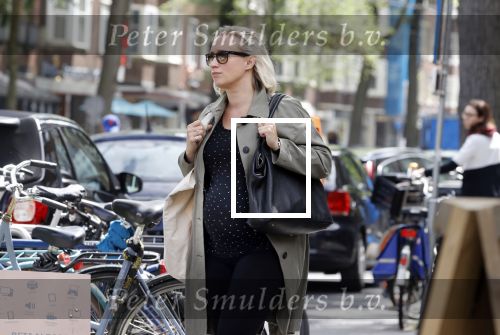 Amsterdam 5 juni 2018
Eva Jinek zwanger op de beethovenstraat.