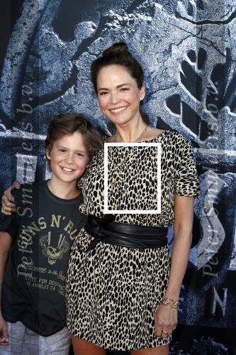 Amsterdam 5 juni 2018
Premiere Jurassic world in het amsterdam theater. Evelyn Struik met zoon