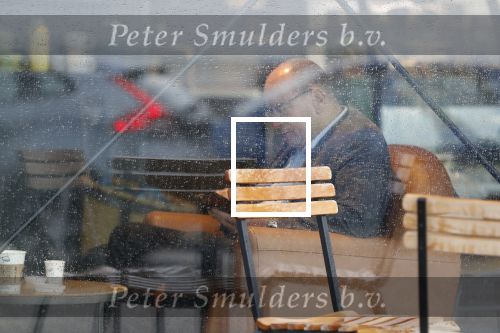 Amersfoort 8 juni 2018
Fred Teeven drinkt kopje koffie met een relatie bij de starbucks.