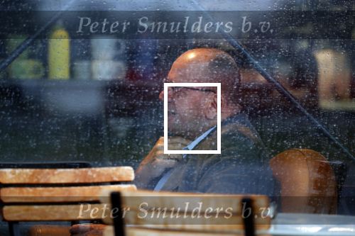 Amersfoort 8 juni 2018
Fred Teeven drinkt kopje koffie met een relatie bij de starbucks.