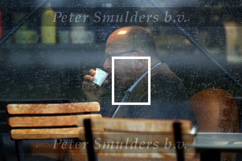 Amersfoort 8 juni 2018
Fred Teeven drinkt kopje koffie met een relatie bij de starbucks.
