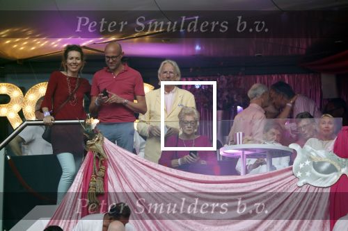 Amsterdam 26 mei 2018
Toppers in de Johan Cruijff arena met Jan Smit Gerard Joling Jeroen v d Boom en Rene Froger. Freek de Jonge met zijn vrouw