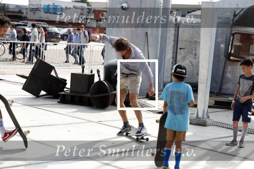 Amsterdam 31 mei 2018
Boekpresentatie Katja Schuurman ï¿½Katja was Hierï¿½ Freek v Noortwijk  op skateboard