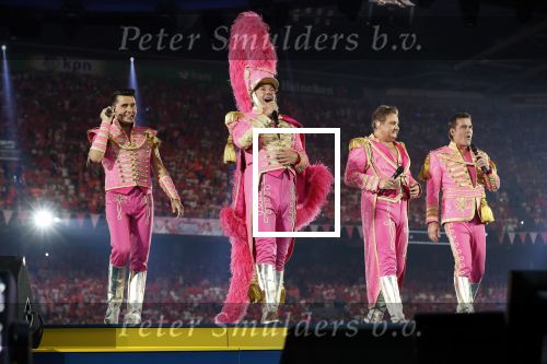Amsterdam 26 mei 2018
Toppers in de Johan Cruijff arena met Jan Smit Gerard Joling Jeroen v d Boom en Rene Froger.