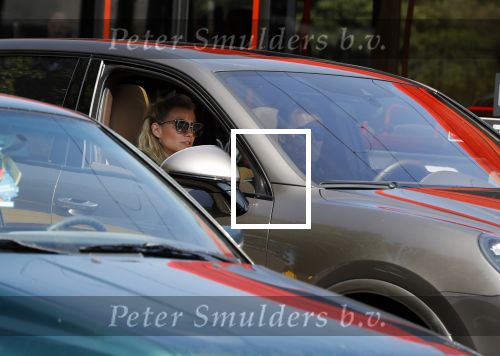 Amsterdam 6 juni 2018
Gigi Ravelli met haar man Roger Hodenius in hun porsche