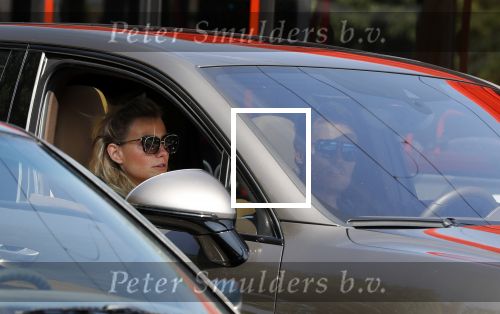 Amsterdam 6 juni 2018
Gigi Ravelli met haar man Roger Hodenius in hun porsche