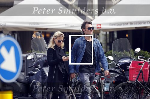 Amsterdam 10 april 2018
Gigi ravelli met haar man Roger Hodenius in Amsterdam zuid.
