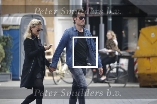Amsterdam 10 april 2018
Gigi ravelli met haar man Roger Hodenius in Amsterdam zuid.