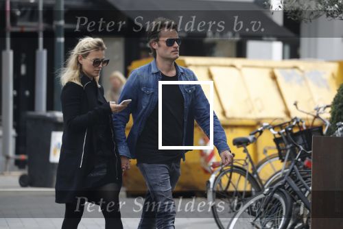 Amsterdam 10 april 2018
Gigi ravelli met haar man Roger Hodenius in Amsterdam zuid.