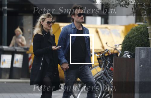 Amsterdam 10 april 2018
Gigi ravelli met haar man Roger Hodenius in Amsterdam zuid.