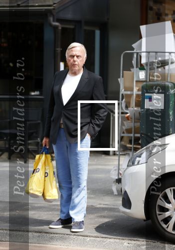 Amsterdam 26 mei 2018
Harry Mens doet boodschappen.