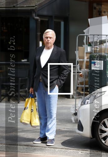 Amsterdam 26 mei 2018
Harry Mens doet boodschappen.