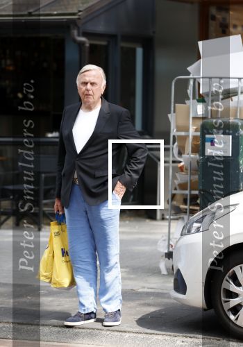 Amsterdam 26 mei 2018
Harry Mens doet boodschappen.