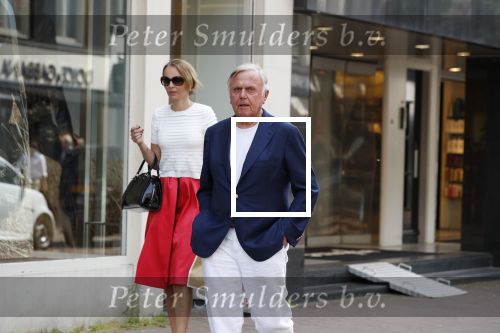 Amsterdam 28 mei 2018
Harry Mens met (goede) vriendin Aga op de pc hooftstraat en bij het hilton Hotel.