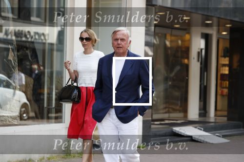 Amsterdam 28 mei 2018
Harry Mens met (goede) vriendin Aga op de pc hooftstraat en bij het hilton Hotel.