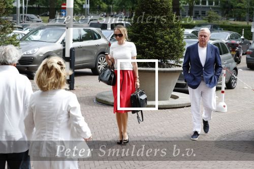Amsterdam 28 mei 2018
Harry Mens met (goede) vriendin Aga op de pc hooftstraat en bij het hilton Hotel.