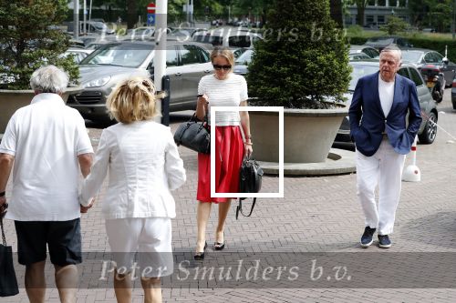 Amsterdam 28 mei 2018
Harry Mens met (goede) vriendin Aga op de pc hooftstraat en bij het hilton Hotel.