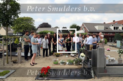 Sint Michielsgestel , 9 Juni 2018
Herdenking 1 jaar obverlijden Sandra Reemer
frenk.reemer@hex40.com