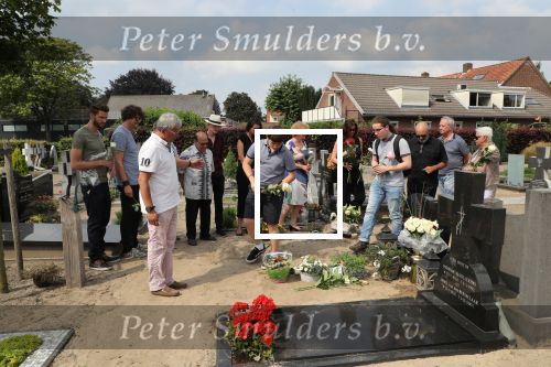 Sint Michielsgestel , 9 Juni 2018
Herdenking 1 jaar obverlijden Sandra Reemer
frenk.reemer@hex40.com