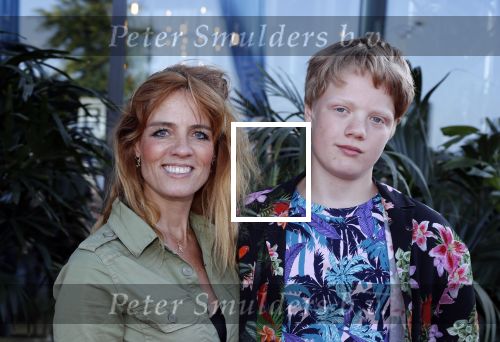 Amsterdam 5 juni 2018
Premiere Jurassic world in het amsterdam theater. ilse Warringa met zoon