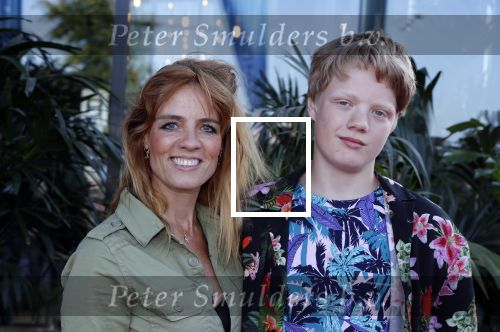 Amsterdam 5 juni 2018
Premiere Jurassic world in het amsterdam theater. ilse Warringa met zoon