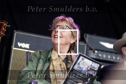 Hummelo 10 mei 2018
Onthulling standbeeld rockgroep Normaal met de bandleden Bennie Jolink, Ferdi Joly, Willem Terhorst en de partner van het overleden lid Jan Manschot
